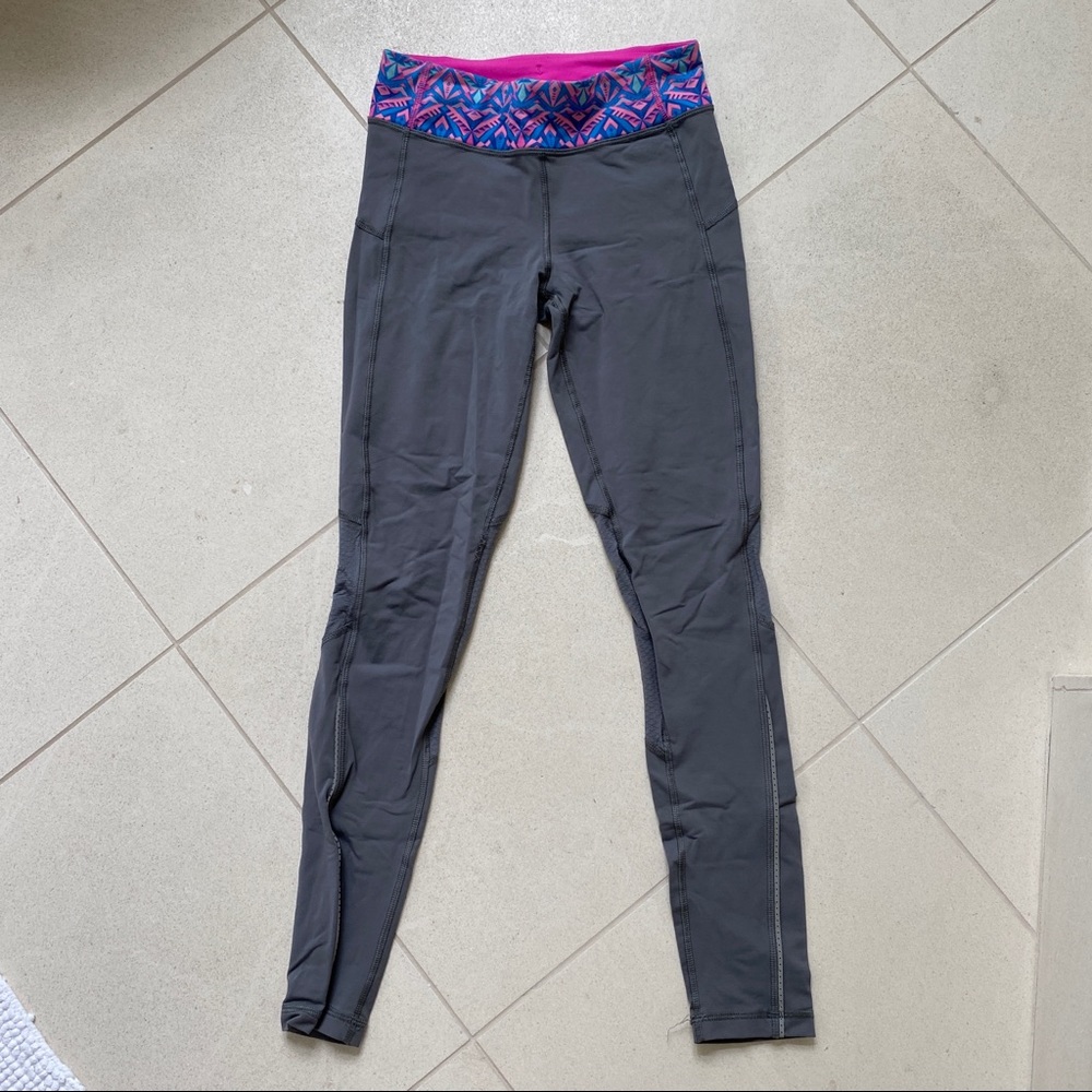 Gray Ivivva/Lululemon gray leggings